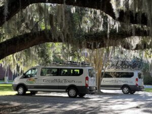Why Our Tour Guides Make Every Vacation Extraordinary